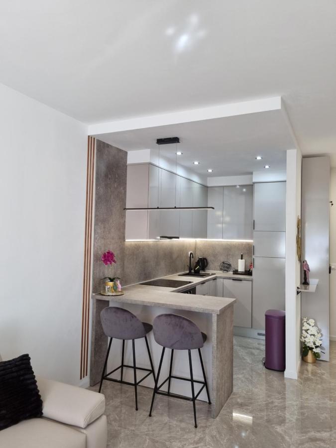 Apartment "50 Shades" With Balcony And Free Parking In The Garage Zadar Buitenkant foto