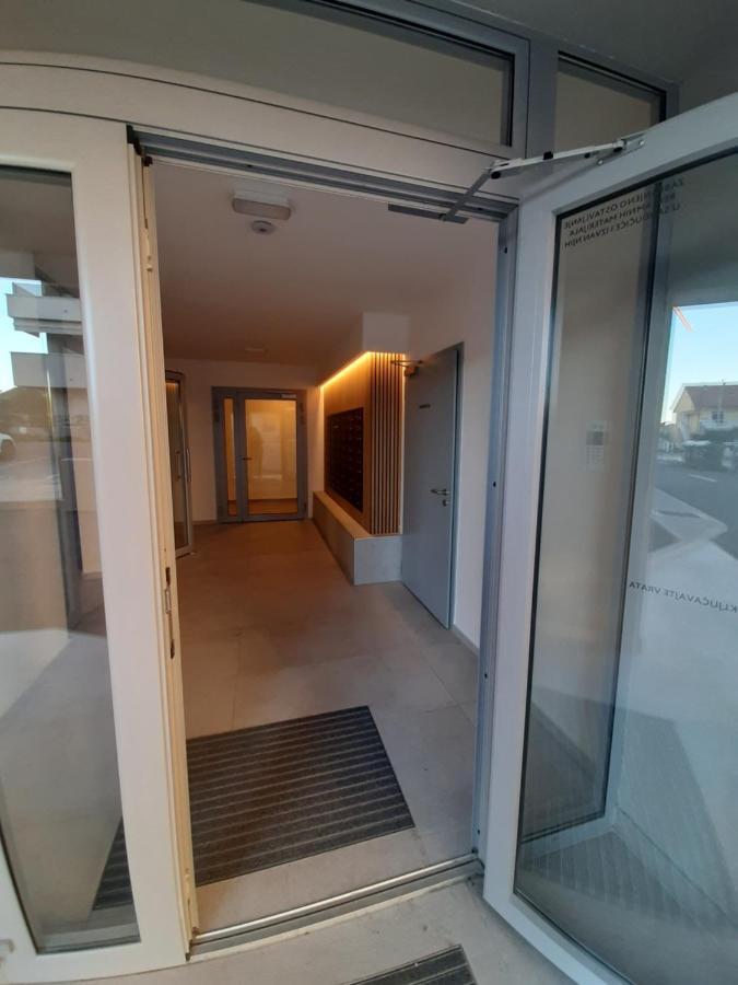 Apartment "50 Shades" With Balcony And Free Parking In The Garage Zadar Buitenkant foto